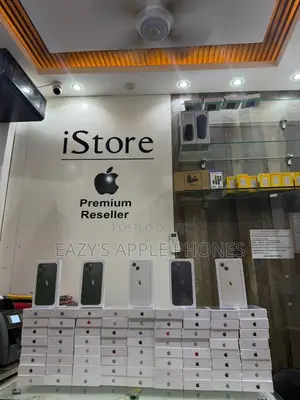 New Apple iPhone 13 128 GB Gold