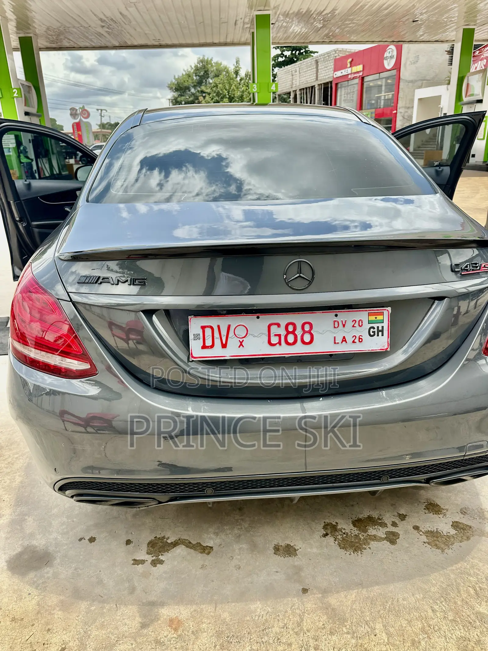 Mercedes-Benz C400 4Matic AWD Sedan (3.0L V6 7A) 2015 Gray