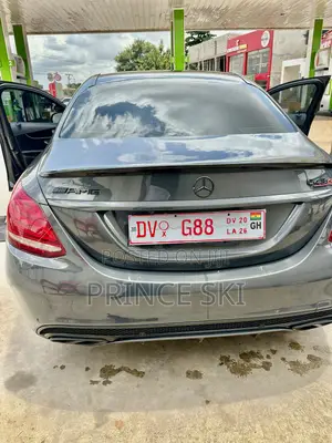 Mercedes-Benz C400 4Matic AWD Sedan (3.0L V6 7A) 2015 Gray