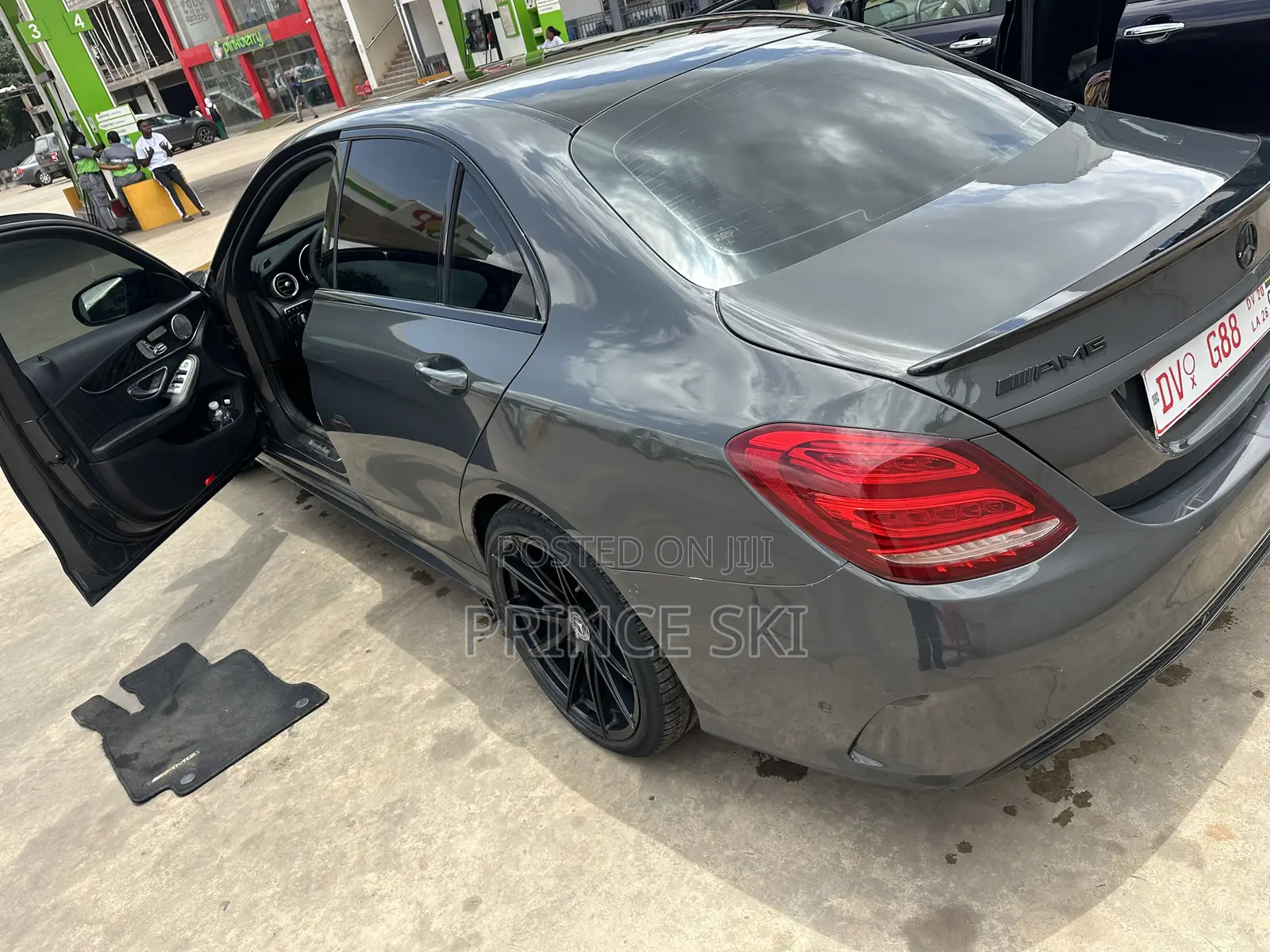 Mercedes-Benz C400 4Matic AWD Sedan (3.0L V6 7A) 2015 Gray