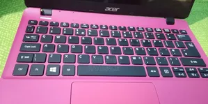 Laptop Acer Aspire ES1 8GB Intel Core i5 HDD+SSD 140GB