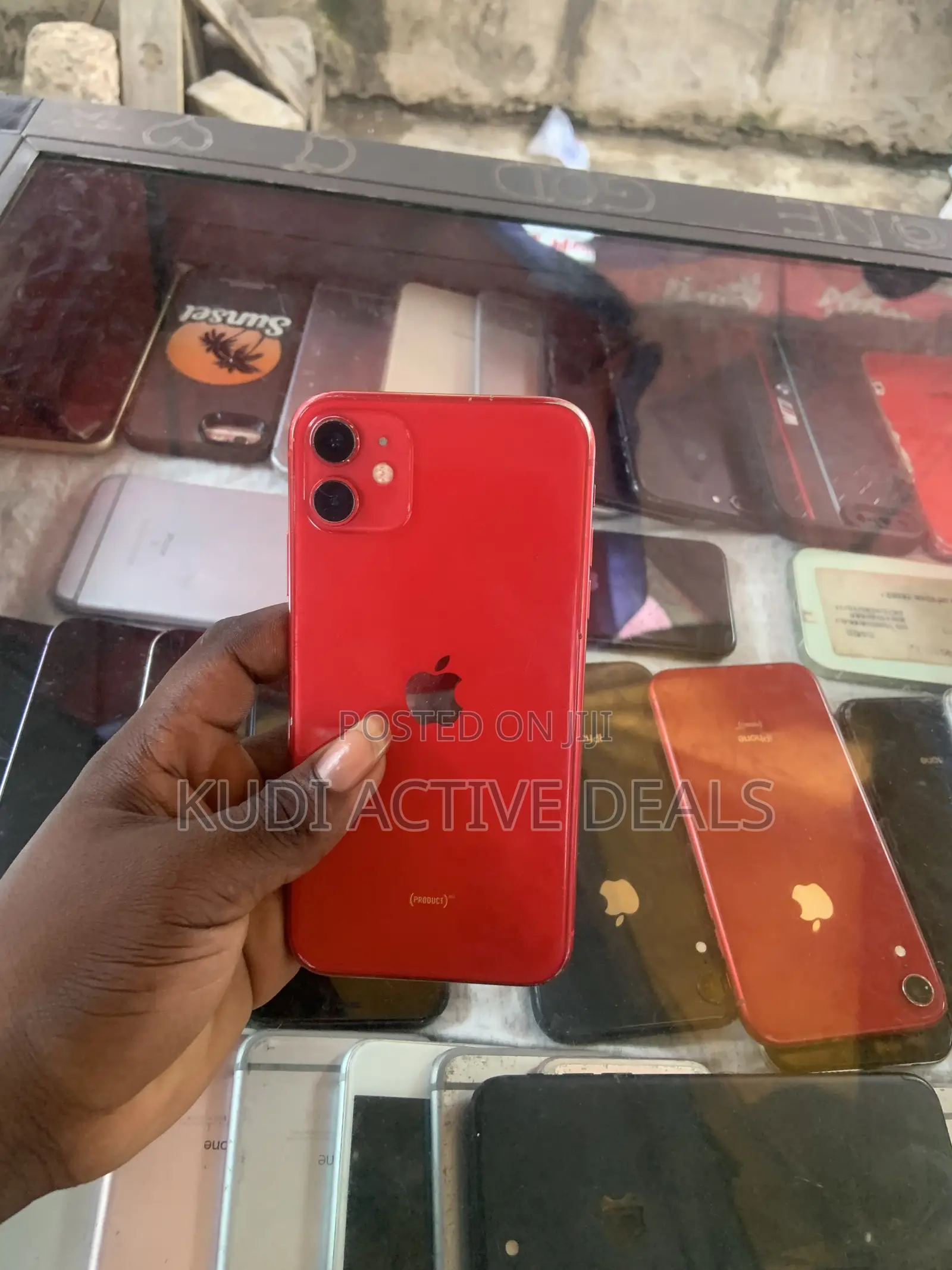 Apple iPhone 11 64 GB Red