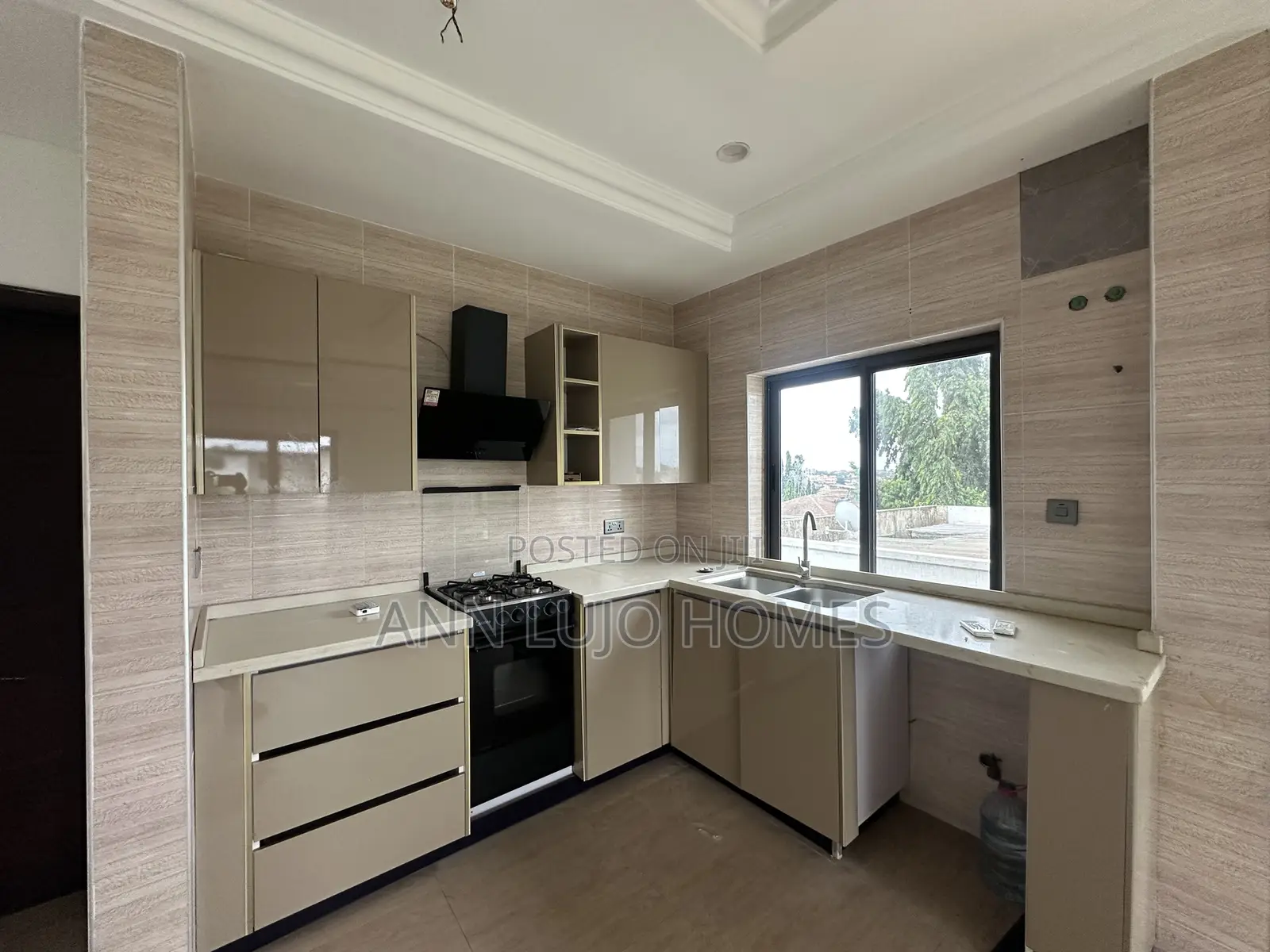 1bdrm Apartment in Papaye for rent
