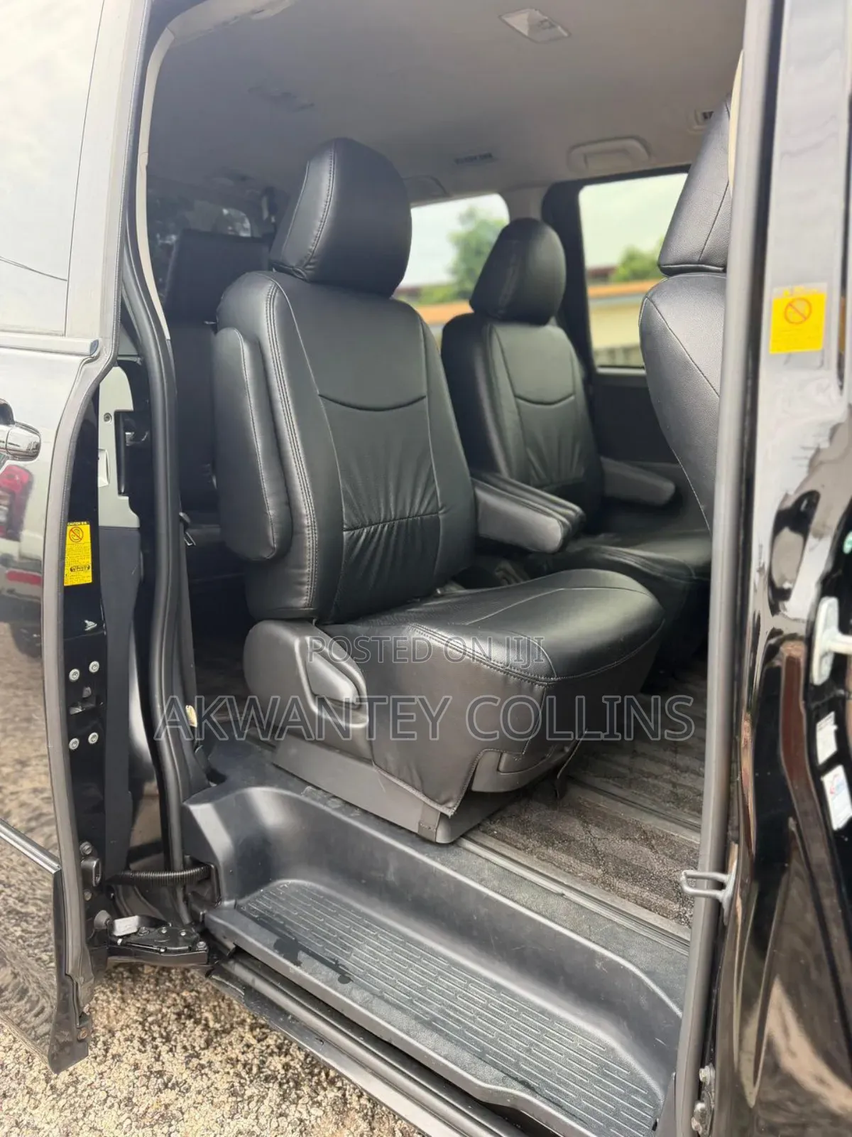 Toyota Voxy 2010 Black