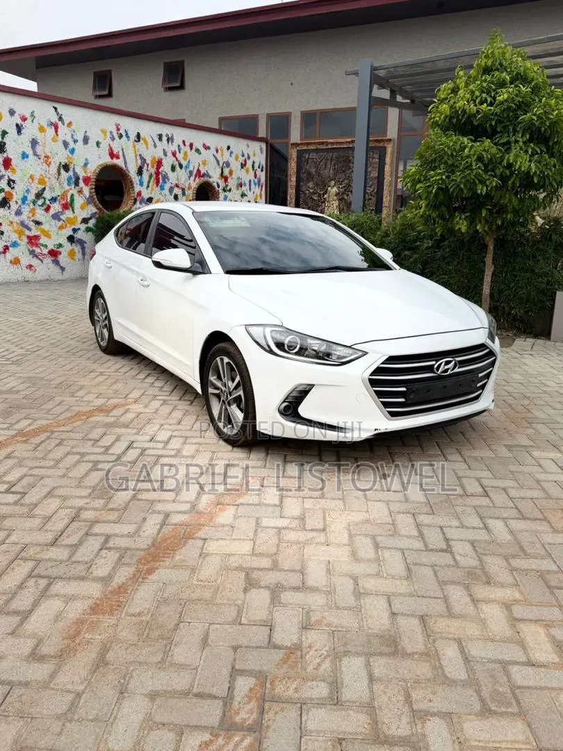 Hyundai Elantra Limited 2018 White