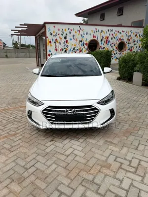 Hyundai Elantra Limited 2018 White