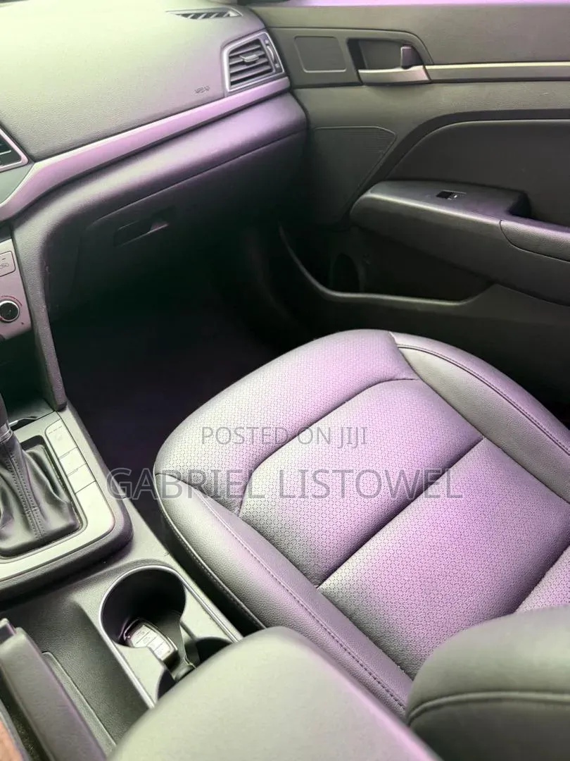 Hyundai Elantra Limited 2018 White