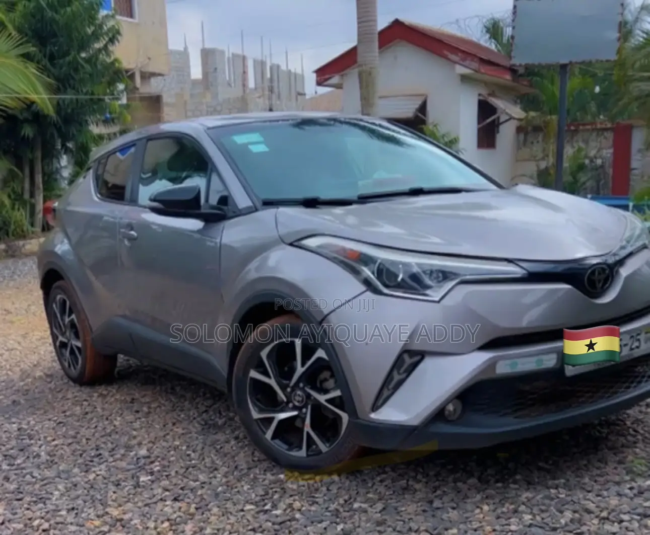 Toyota C-HR LE FWD 2019 Gold