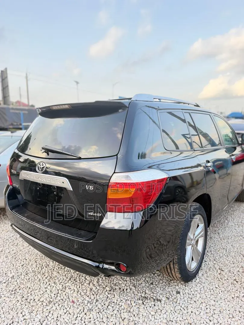 Toyota Highlander 2011 Black