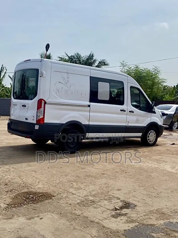 Ford Transit 2018 White