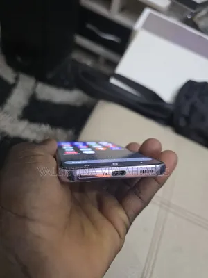 Samsung Galaxy S22 5G 256 GB Purple