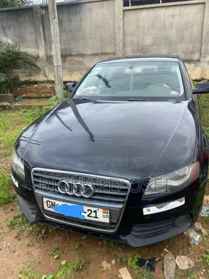 Audi A4 2.0T Premium Quattro 2010 Black