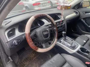 Audi A4 2.0T Premium Quattro 2010 Black