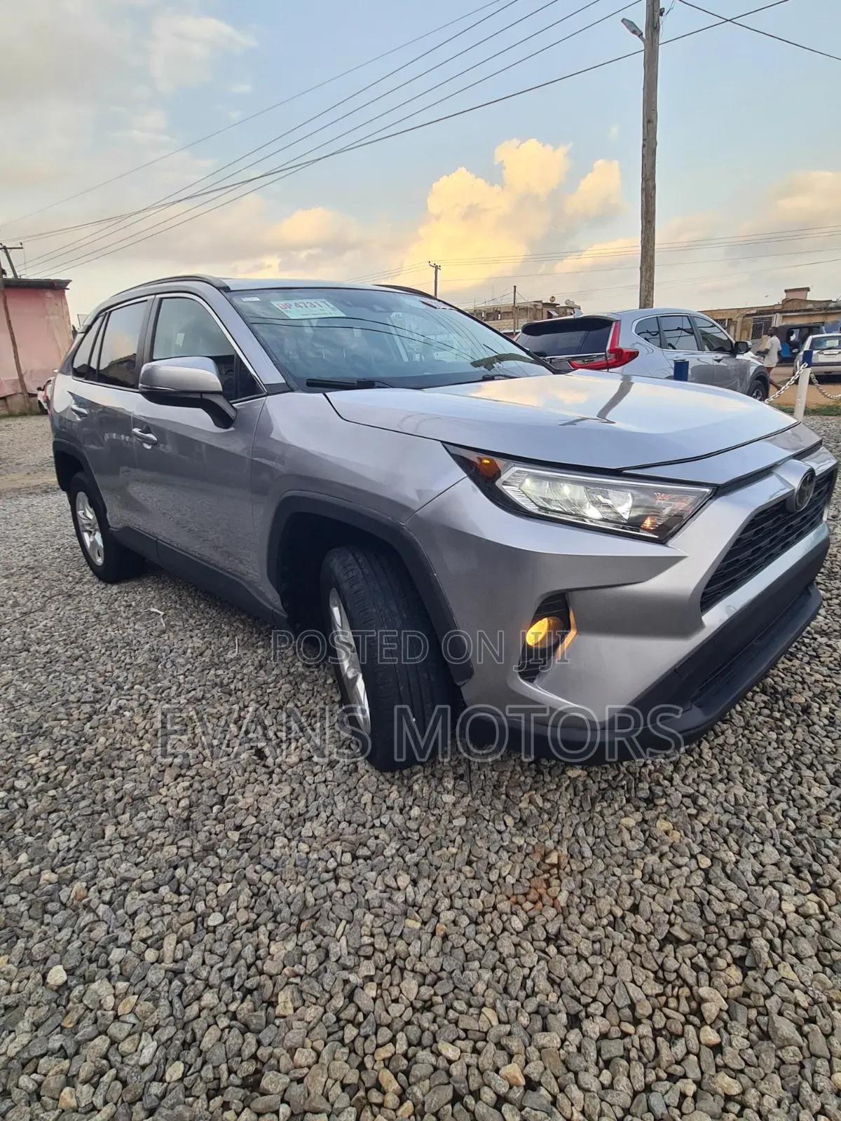 Toyota RAV4 2021 Silver