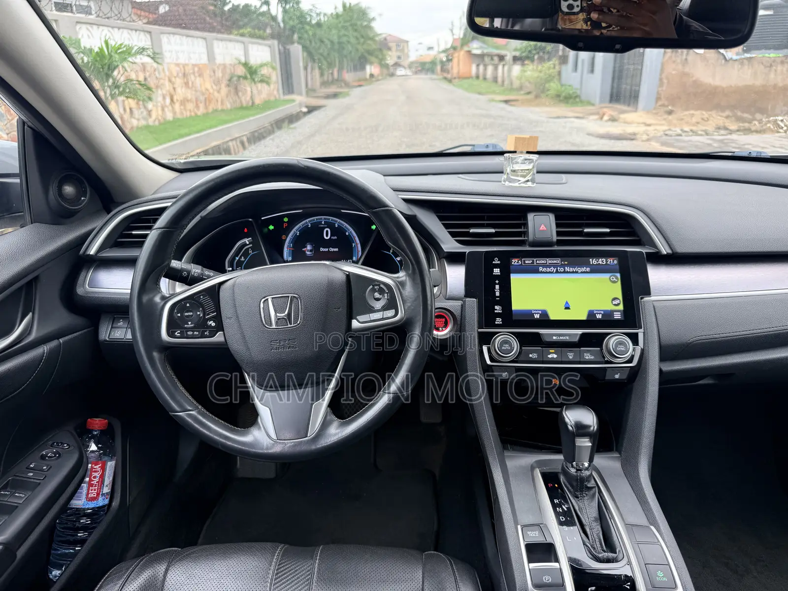 Honda Civic Touring 4dr Sedan (1.5L 4cyl) 2017 Silver