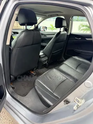Honda Civic Touring 4dr Sedan (1.5L 4cyl) 2017 Silver