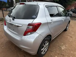 Toyota Vitz 1.3 AWD 5dr 2014 Silver