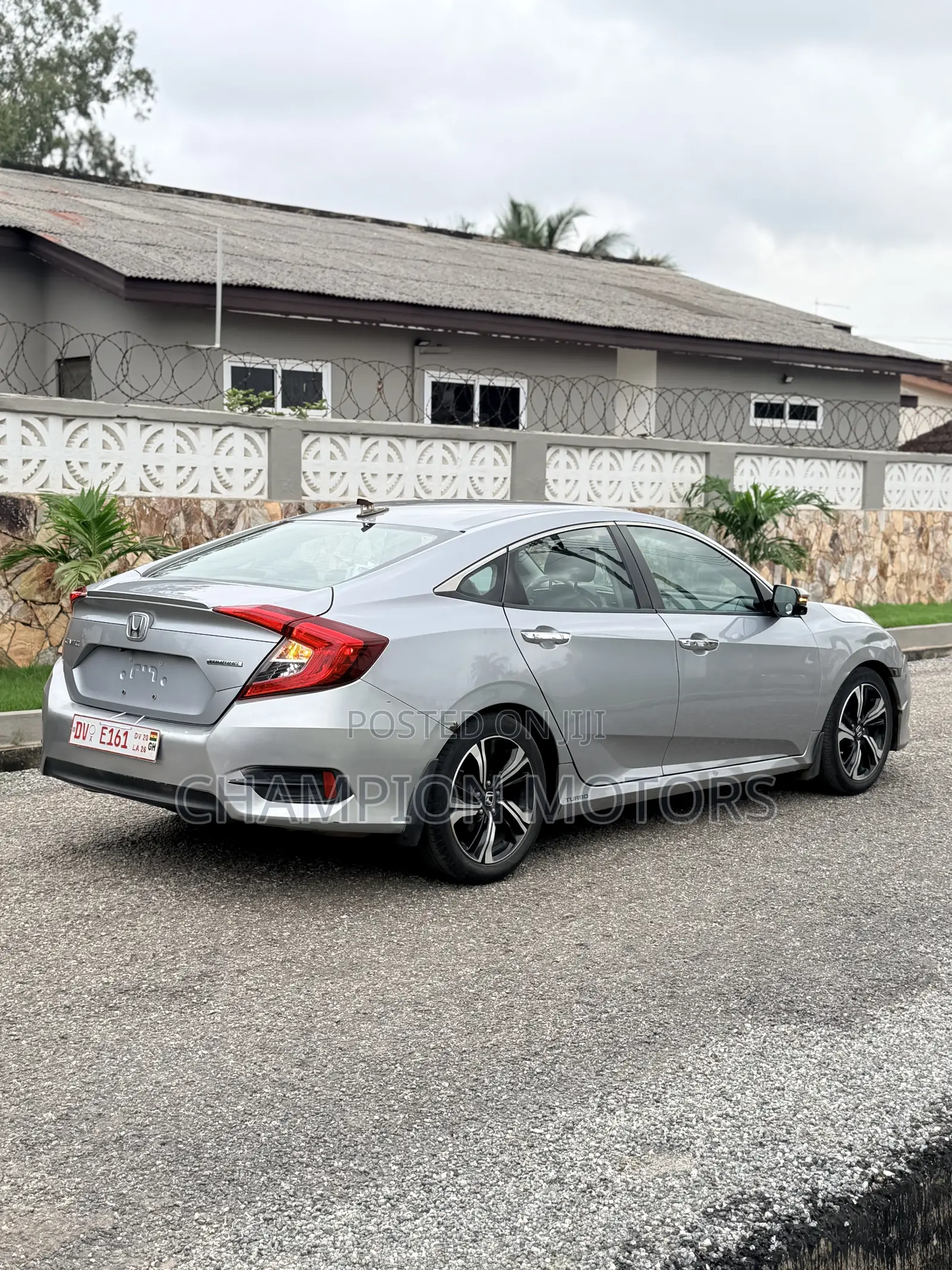 Honda Civic Touring 4dr Sedan (1.5L 4cyl) 2017 Silver