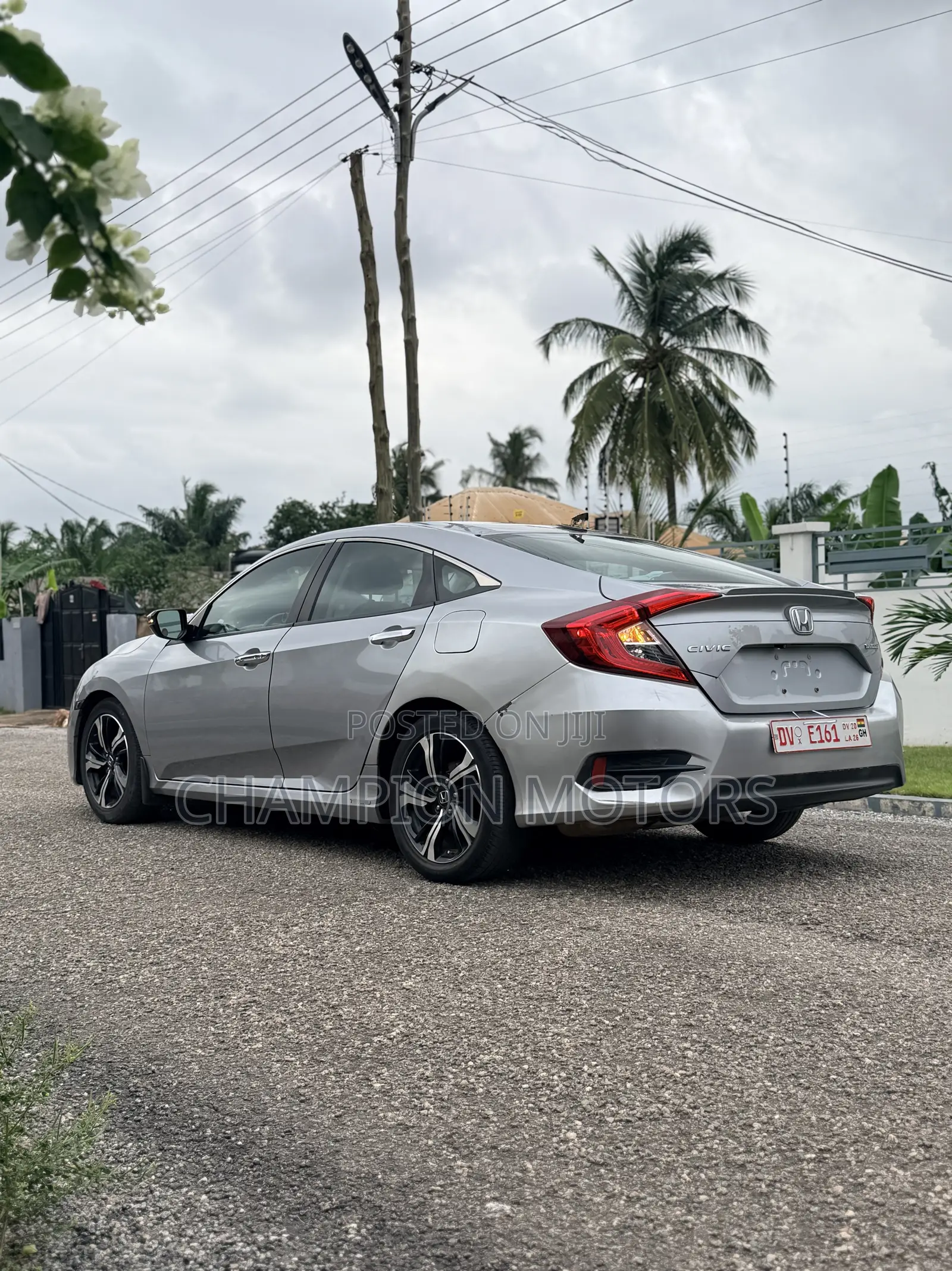 Honda Civic Touring 4dr Sedan (1.5L 4cyl) 2017 Silver