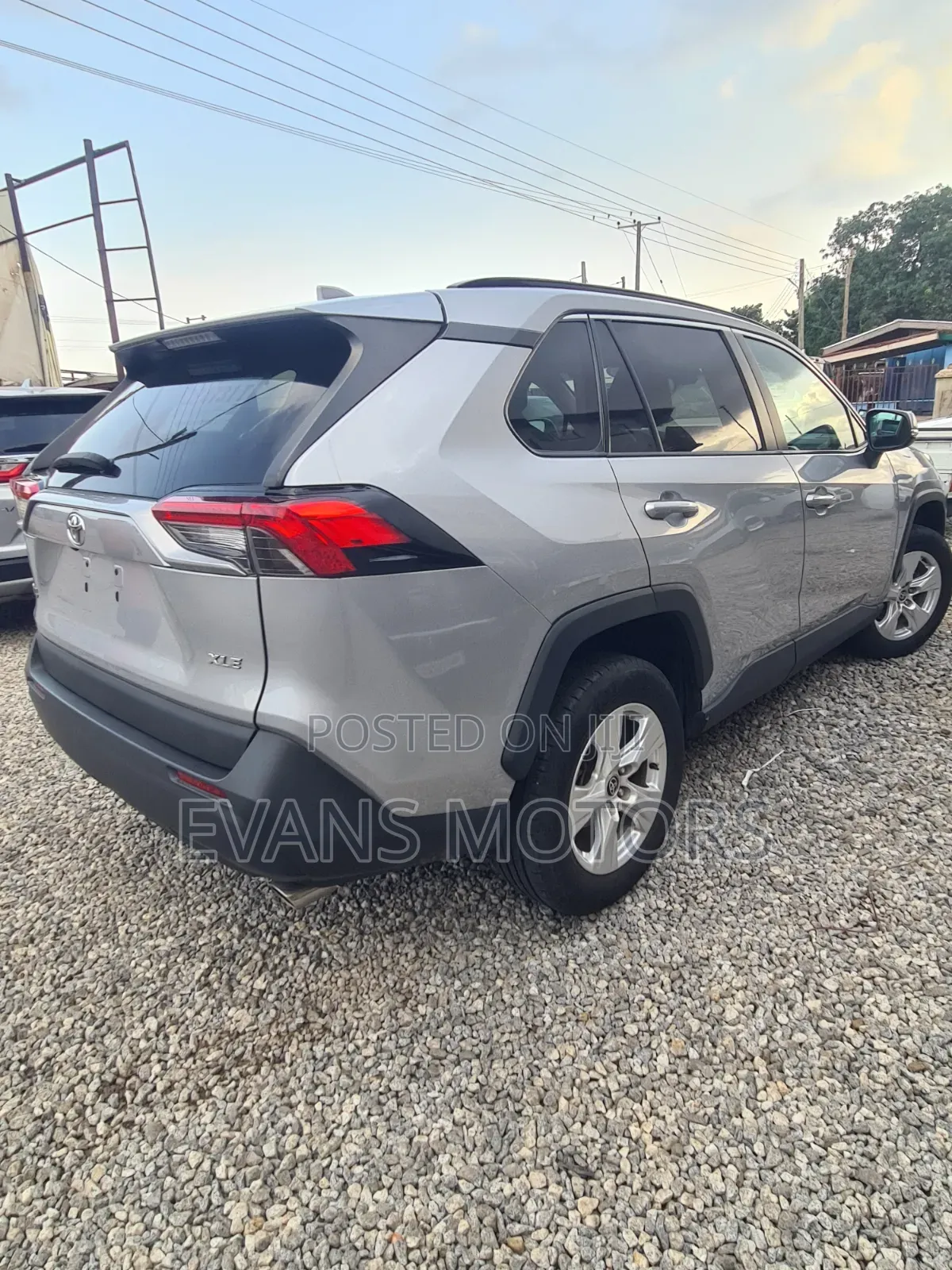 Toyota RAV4 2021 Silver