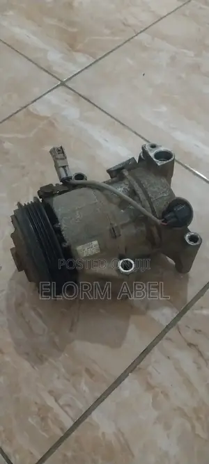 Vitz Aircondition Motor