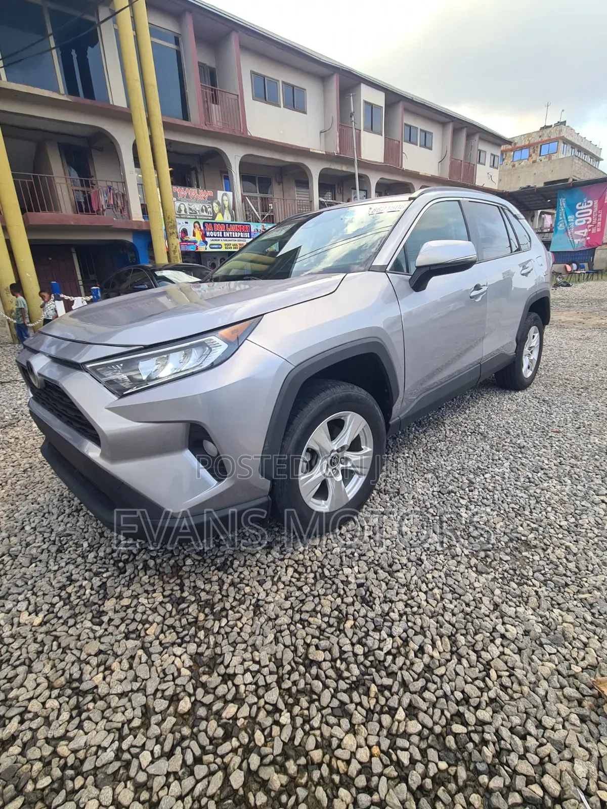 Toyota RAV4 2021 Silver