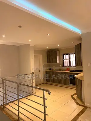 3bdrm House in Achimota Cfc Estate for rent