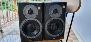 Studio Monitor