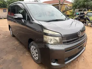 Toyota Voxy 2011 Gray