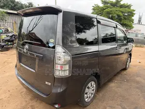 Toyota Voxy 2011 Gray