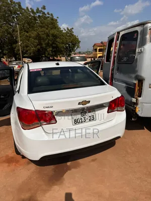 Chevrolet Cruze 1LT Auto 2013 White