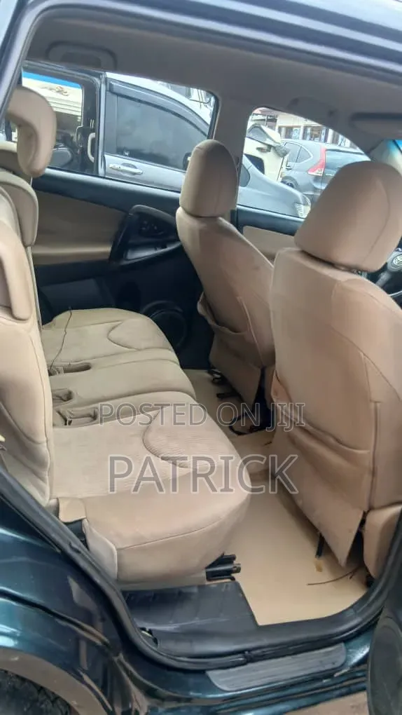 Toyota RAV4 2012 Black