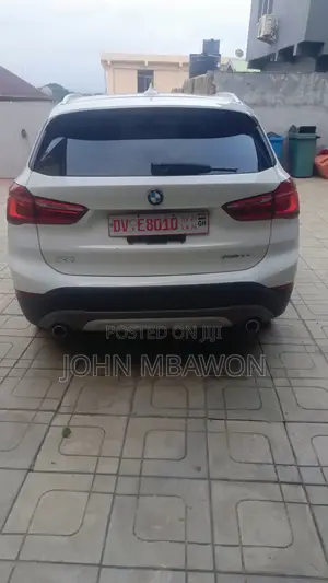 BMW X1 sDrive28i FWD 2019 White