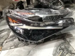 2024 Hyundai Elantra Headlight Pair