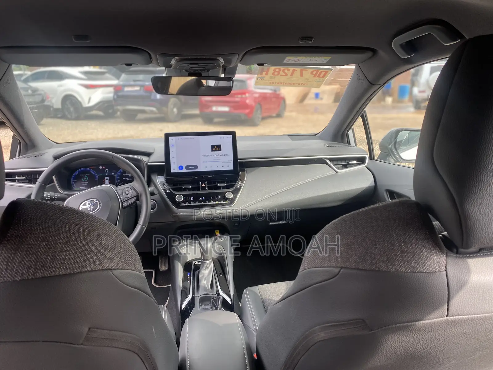 New Toyota Corolla LE 2024 Silver