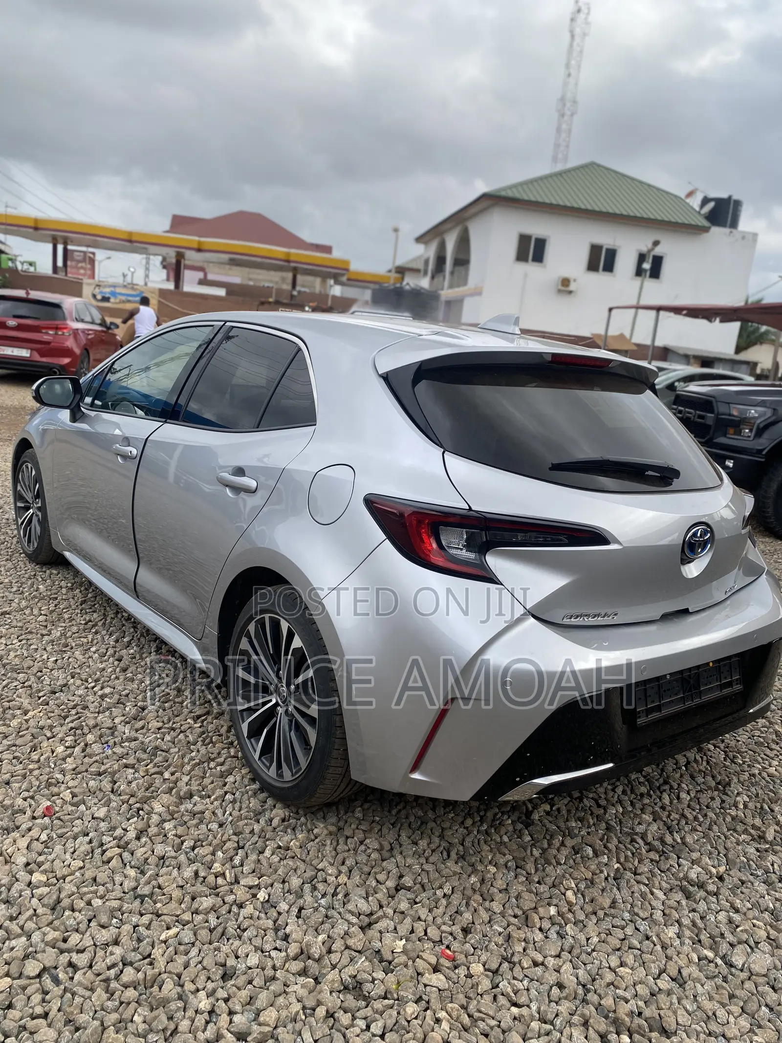 New Toyota Corolla LE 2024 Silver