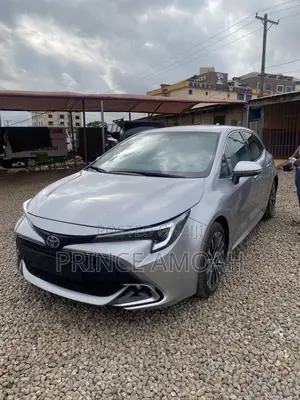 New Toyota Corolla LE 2024 Silver