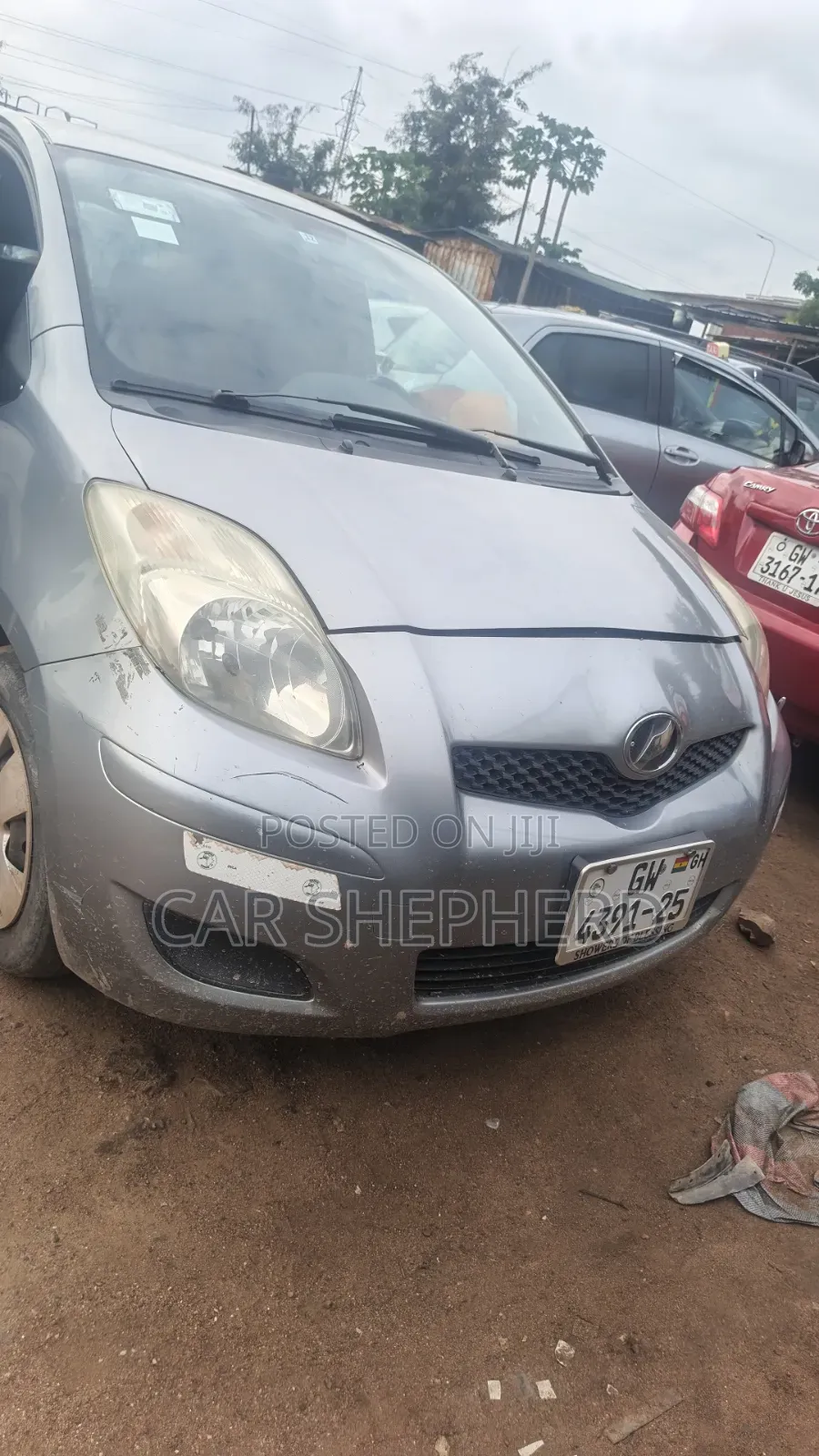 Toyota Vitz 1.3 AWD 3dr 2010 Gray