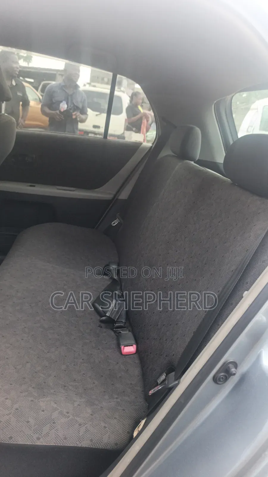 Toyota Vitz 1.3 AWD 3dr 2010 Gray