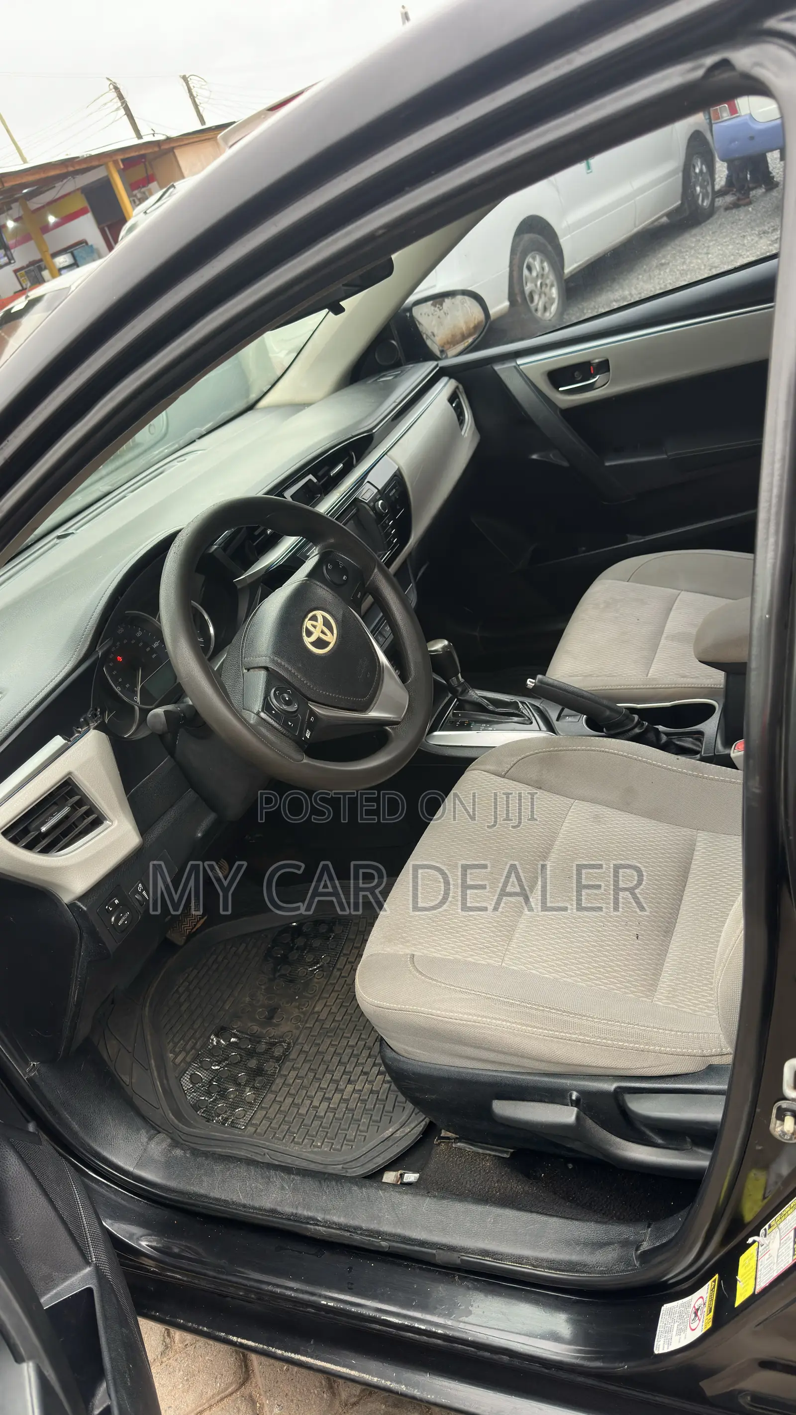 Toyota Corolla LE 4dr Sedan (1.8L 4cyl CVT) 2016 Black