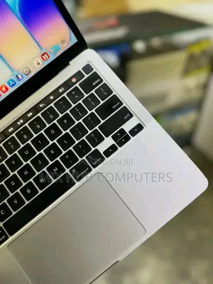 Laptop Apple MacBook Pro 16GB Intel Core i5 SSD 512GB