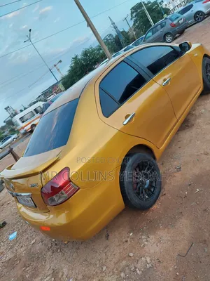 Toyota Yaris 2008 Gold
