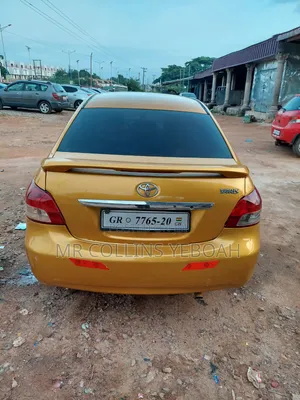Toyota Yaris 2008 Gold
