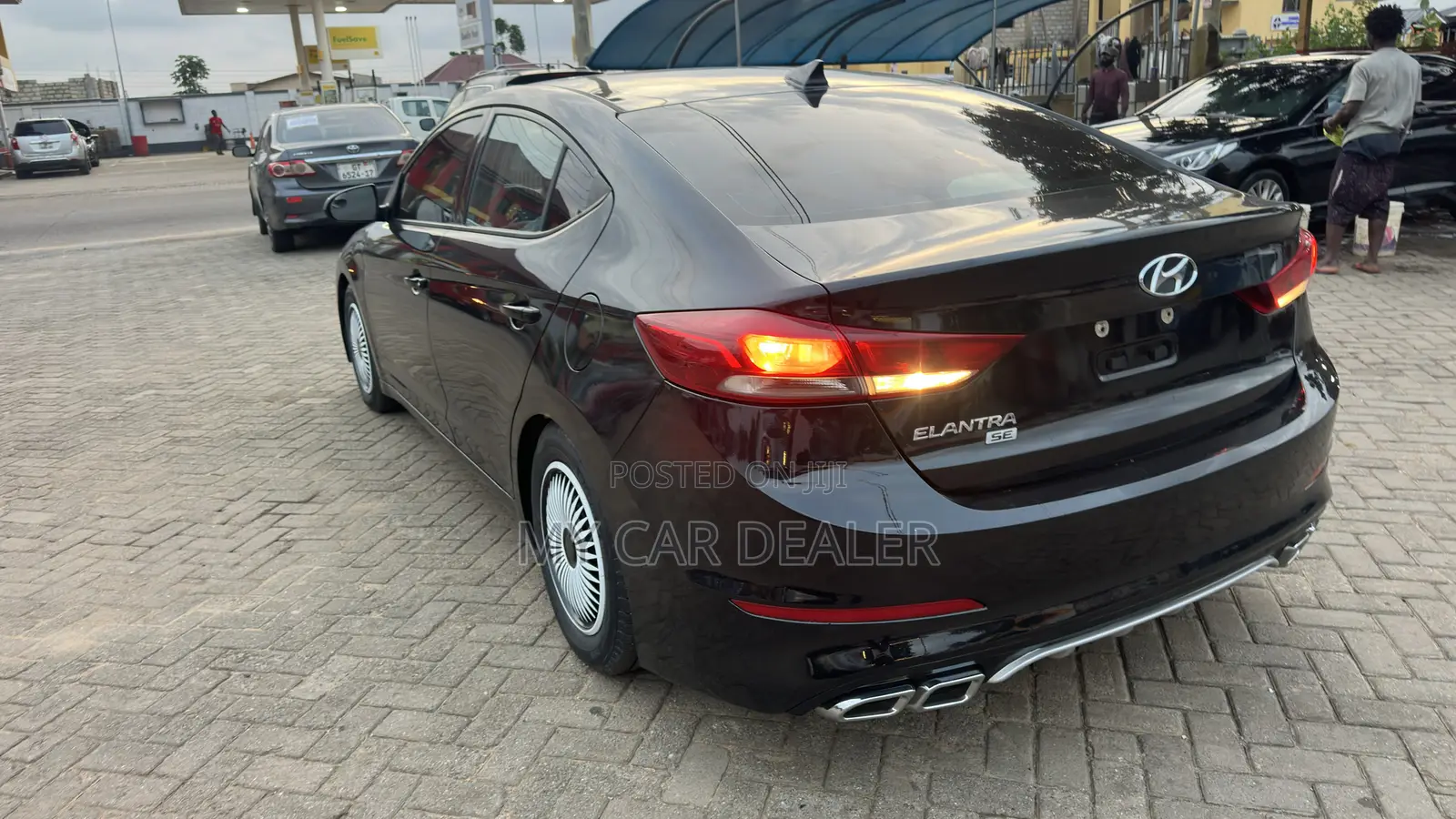 Hyundai Elantra Sport Sedan FWD (1.6L 4cyl 6M) 2017 Black