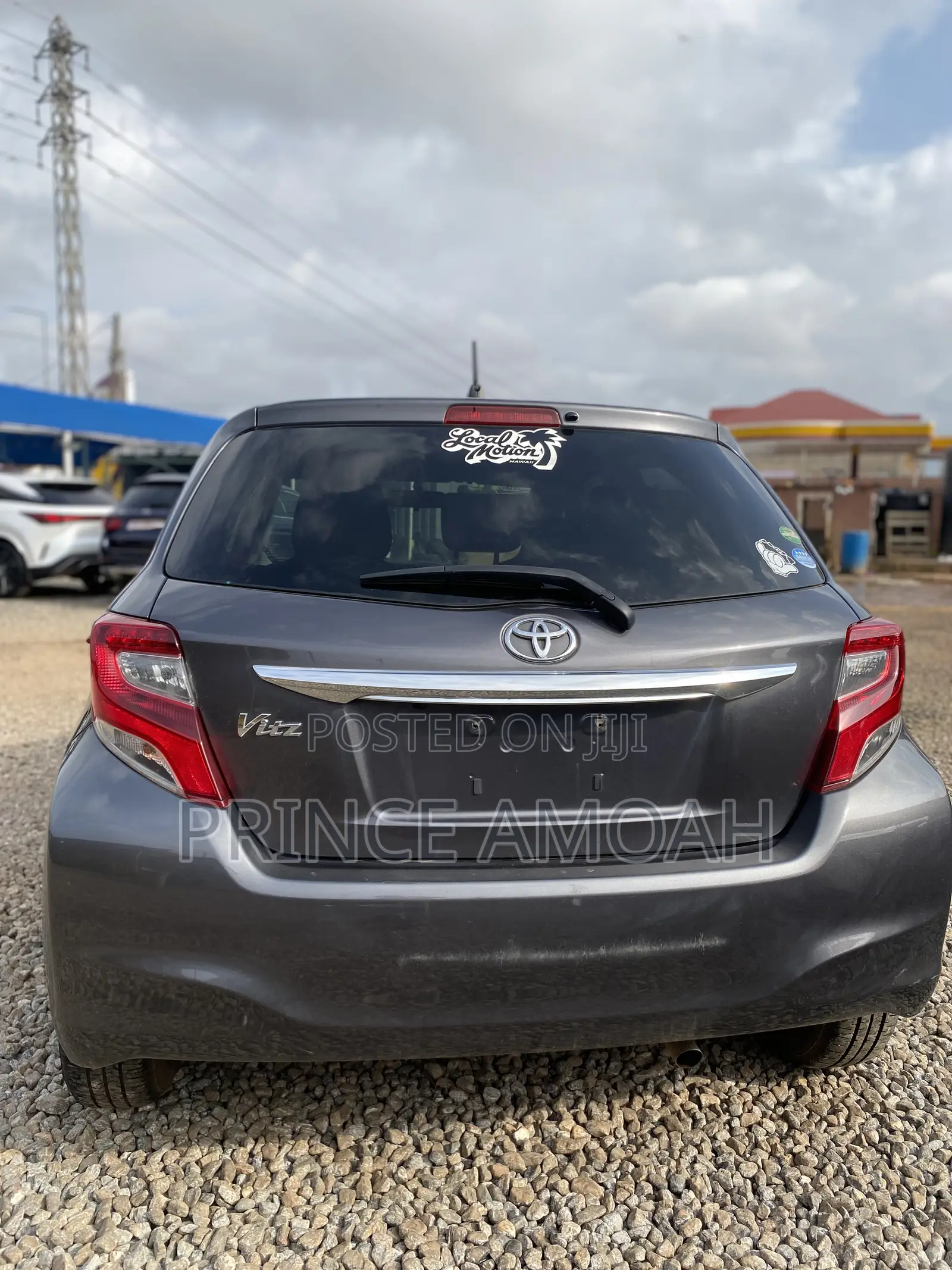 Toyota Vitz 1.5 FWD 5dr 2016 Black