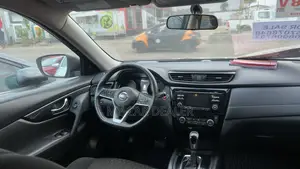 Nissan Rogue SV AWD 2018 Black