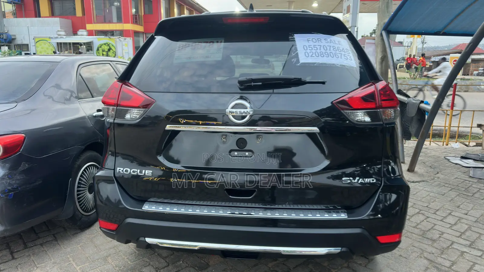 Nissan Rogue SV AWD 2018 Black