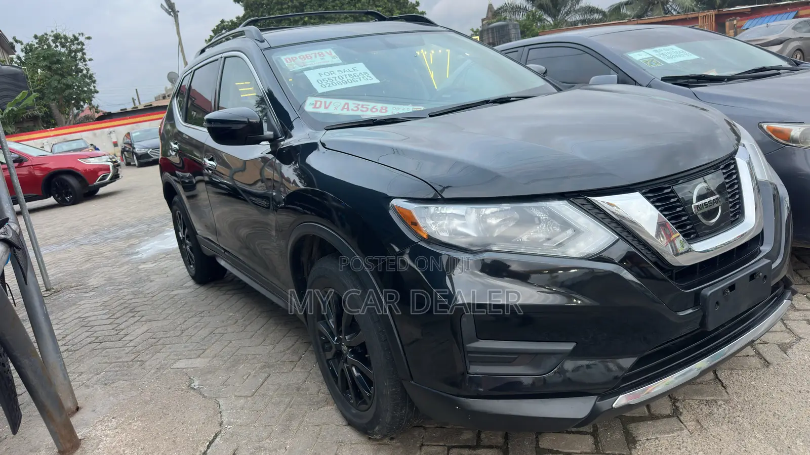 Nissan Rogue SV AWD 2018 Black