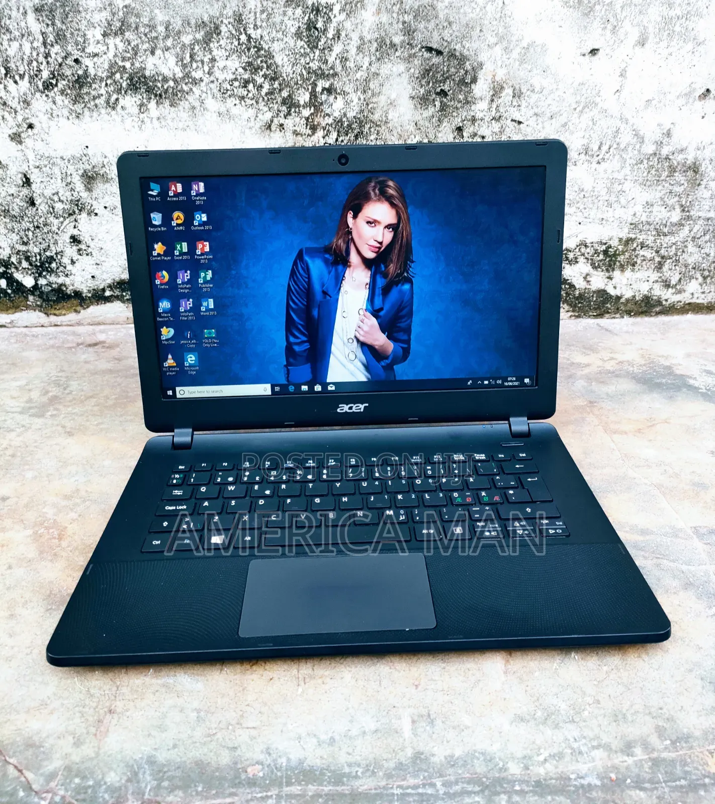 New Laptop Acer Aspire 5 4GB Intel SSD 320GB