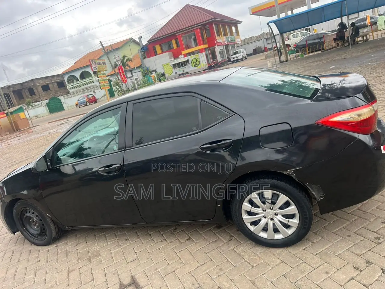 Toyota Corolla LE Eco Plus 4dr Sedan (1.8L 4cyl CVT) 2015 Black